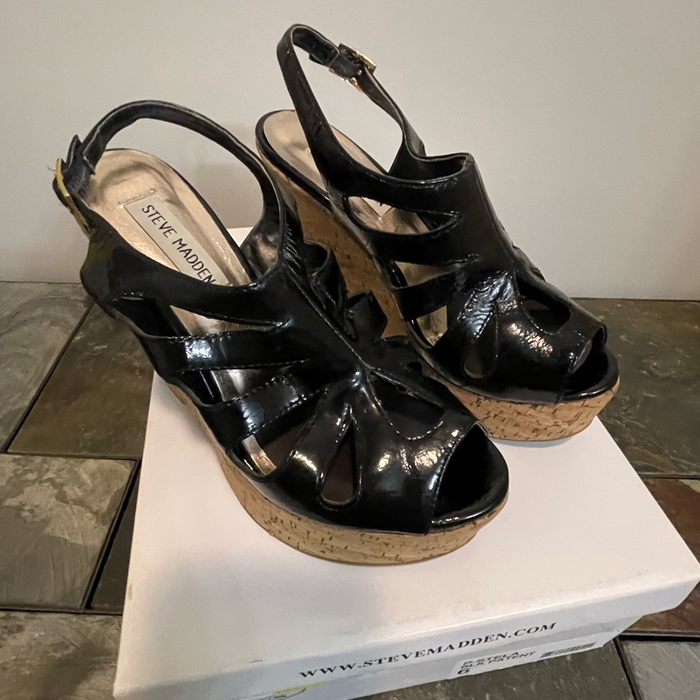 Steve Madden Patent Wedge